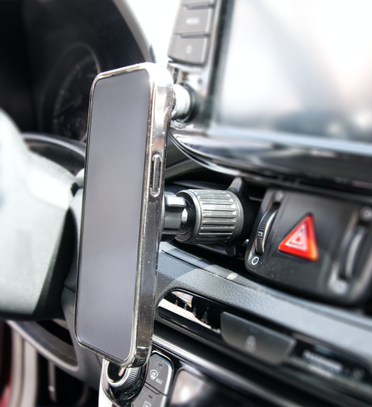 NUVO MagSafe držiak na mobil s uchytením do vetracej mriežky auta